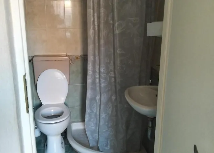 Πανσιόν Lira 3*